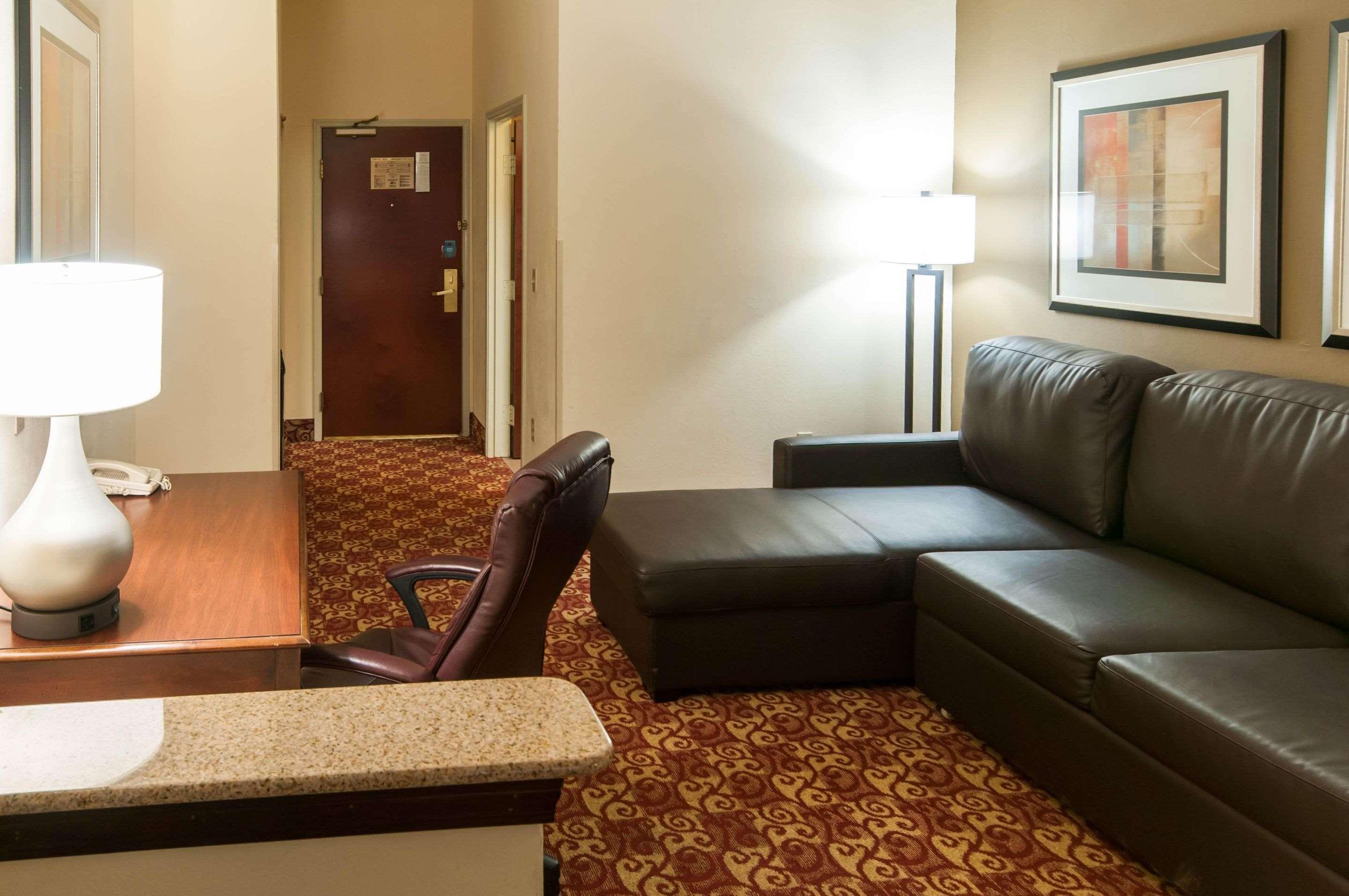 Comfort Hotel 3*